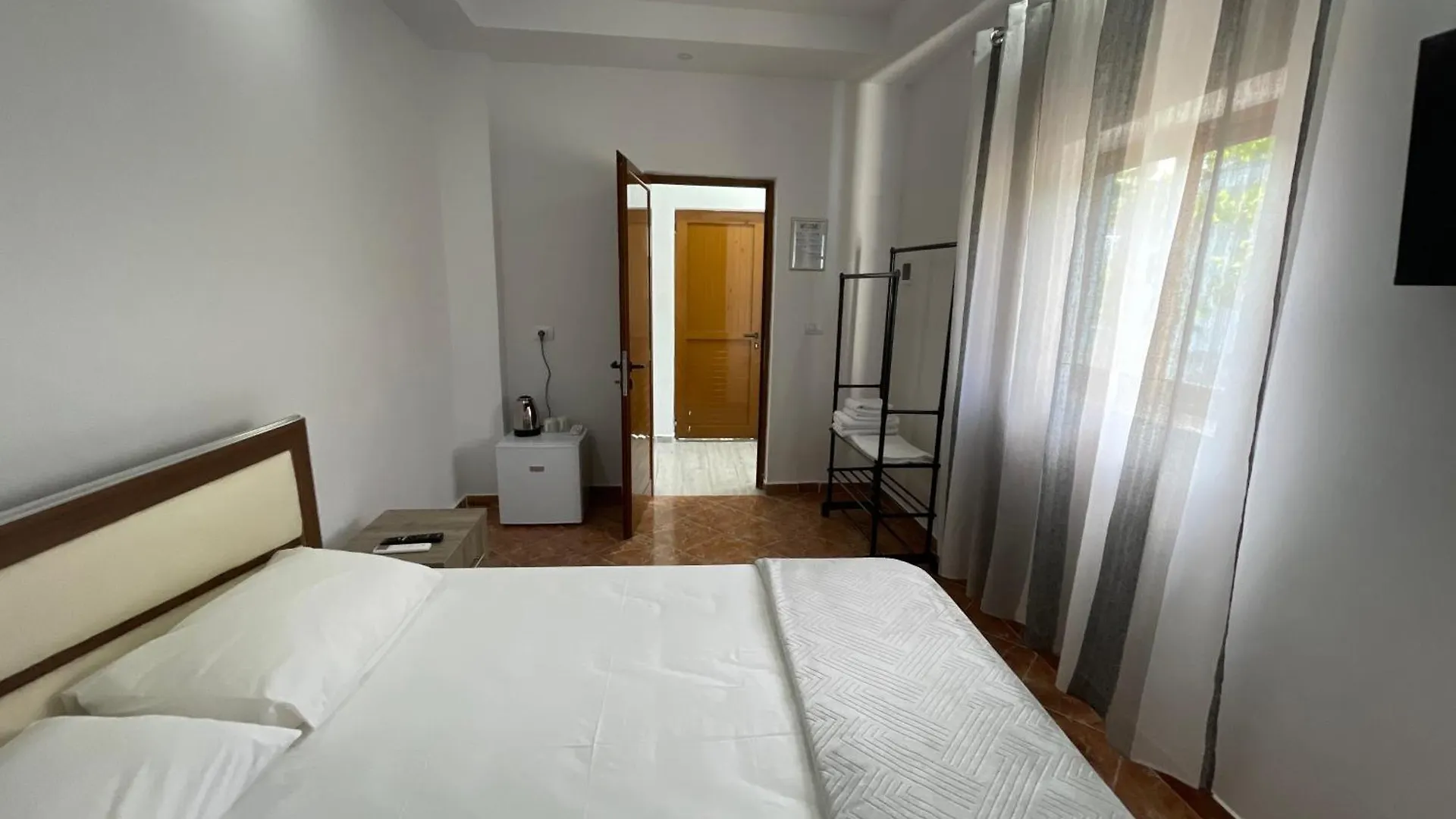 Panoramic Vew Xhanari Guesthouse Tepelene 0*,